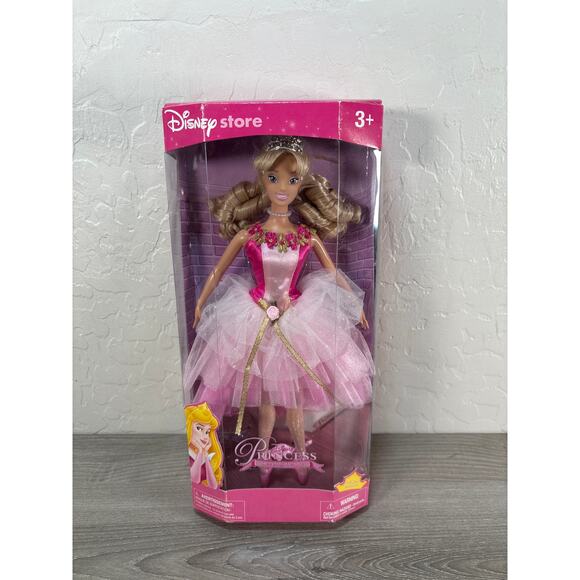 Disney Store Classic Sleeping Beauty Aurora Barbie Figure- In Box - Picture 1 of 4